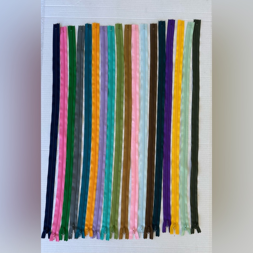 27” Colorful Assorted Zippers